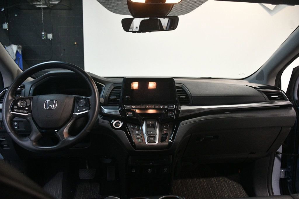 Used 2024 Honda Odyssey Elite image 5