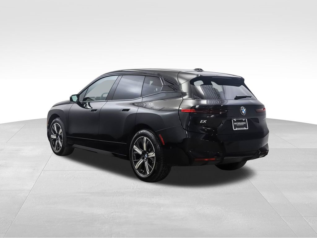 New 2026 BMW iX xDrive45 w/ Premium Package image 3