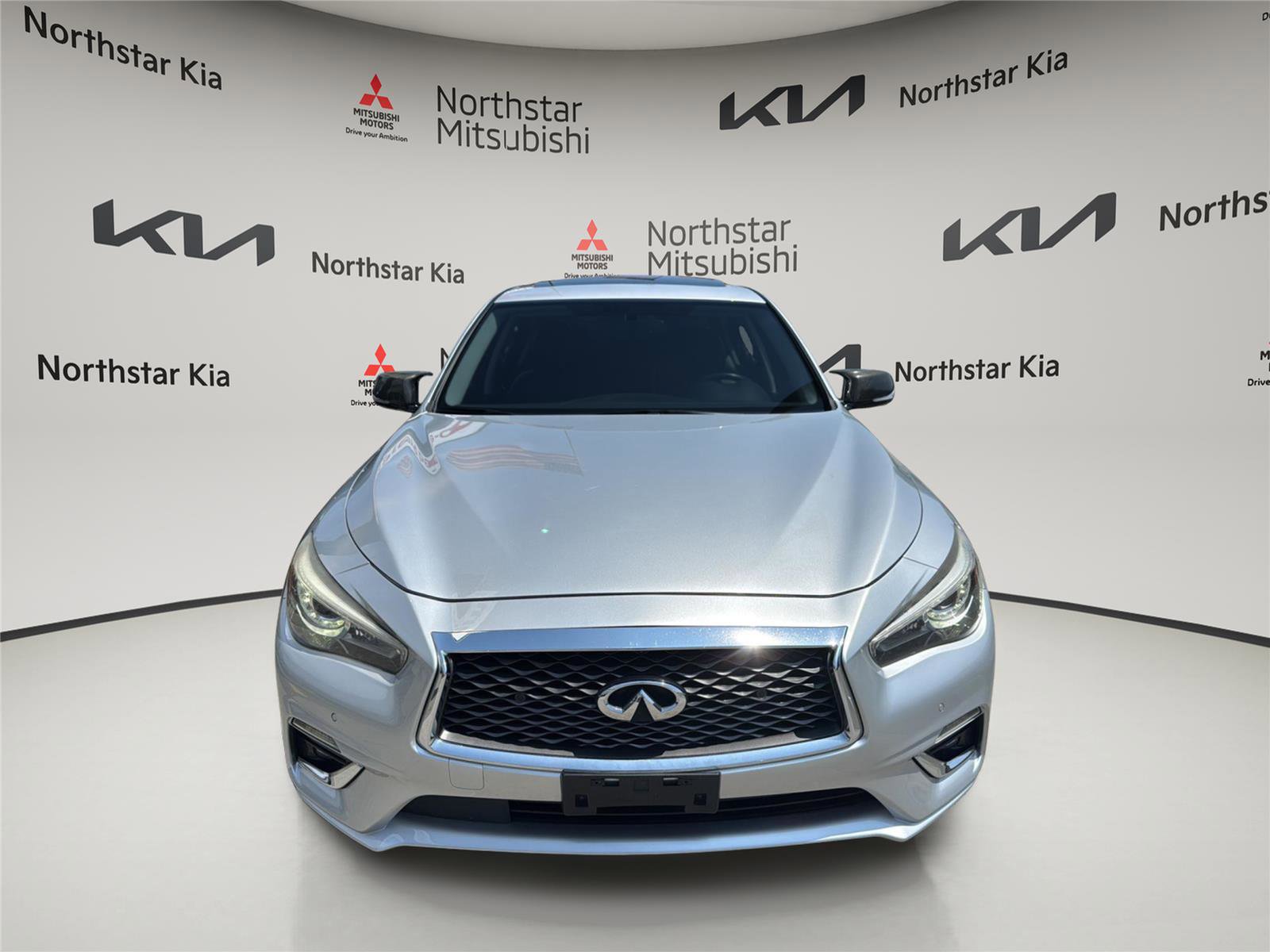 Used 2020 INFINITI Q50 Luxe w/ Essential Package (3.0T Luxe) AWD/4WD image 9
