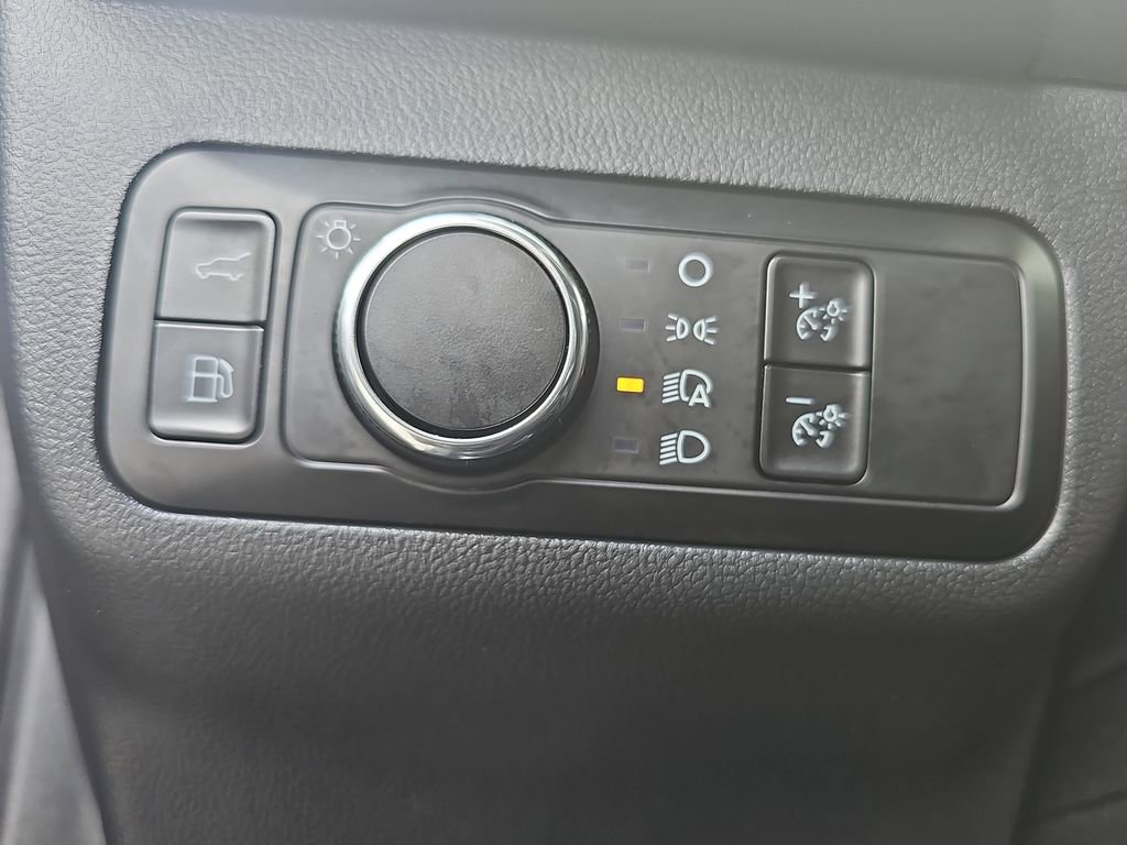 Used 2025 Ford Escape ST-Line w/ Equipment Group 301A FWD image 25