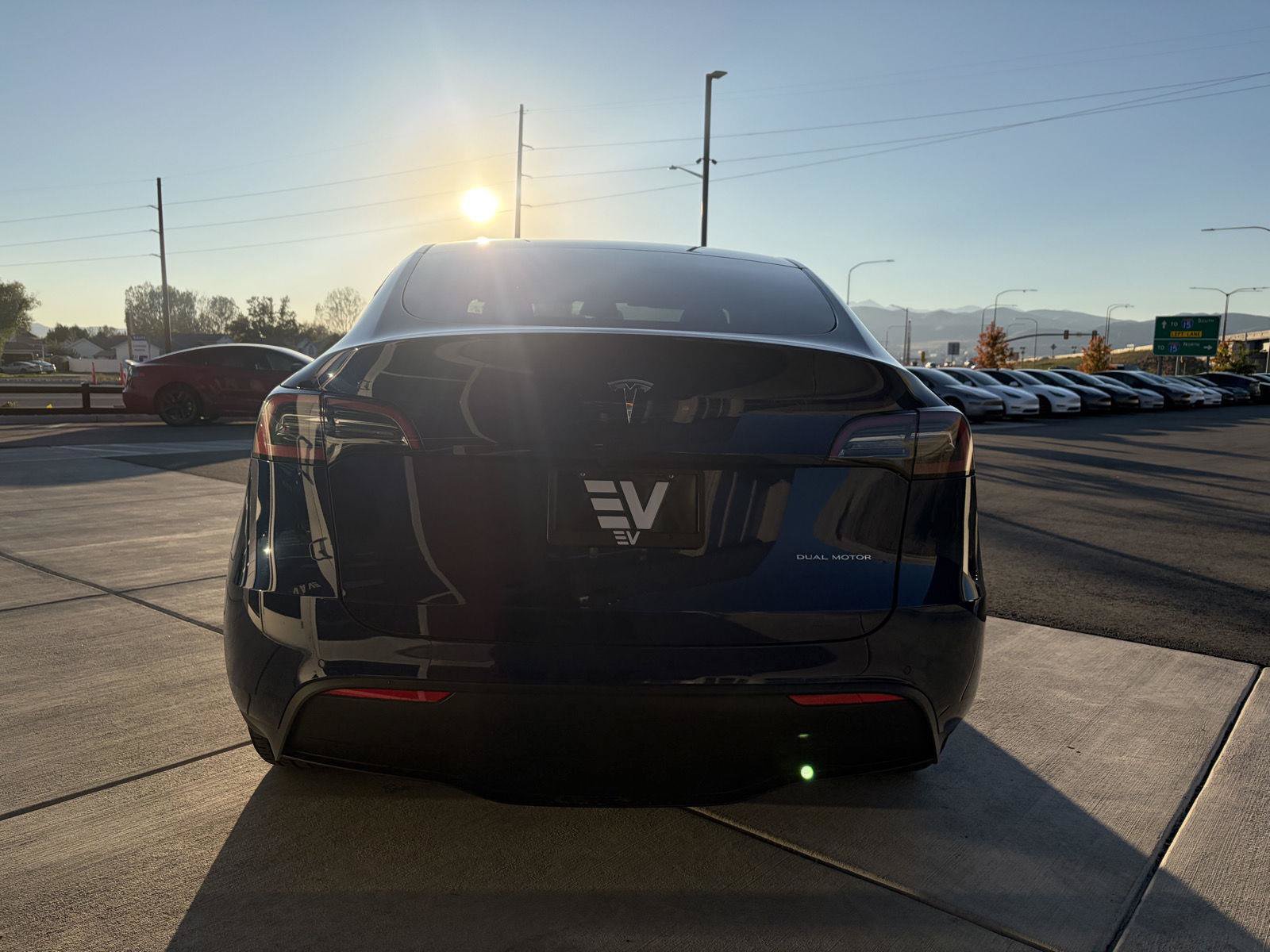 Used 2022 Tesla Model Y Long Range AWD/4WD image 6
