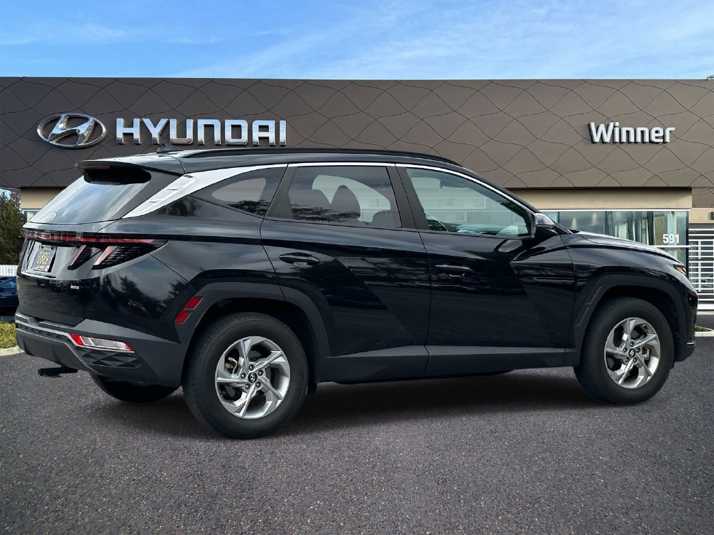 Used 2023 Hyundai Tucson SEL AWD/4WD image 3