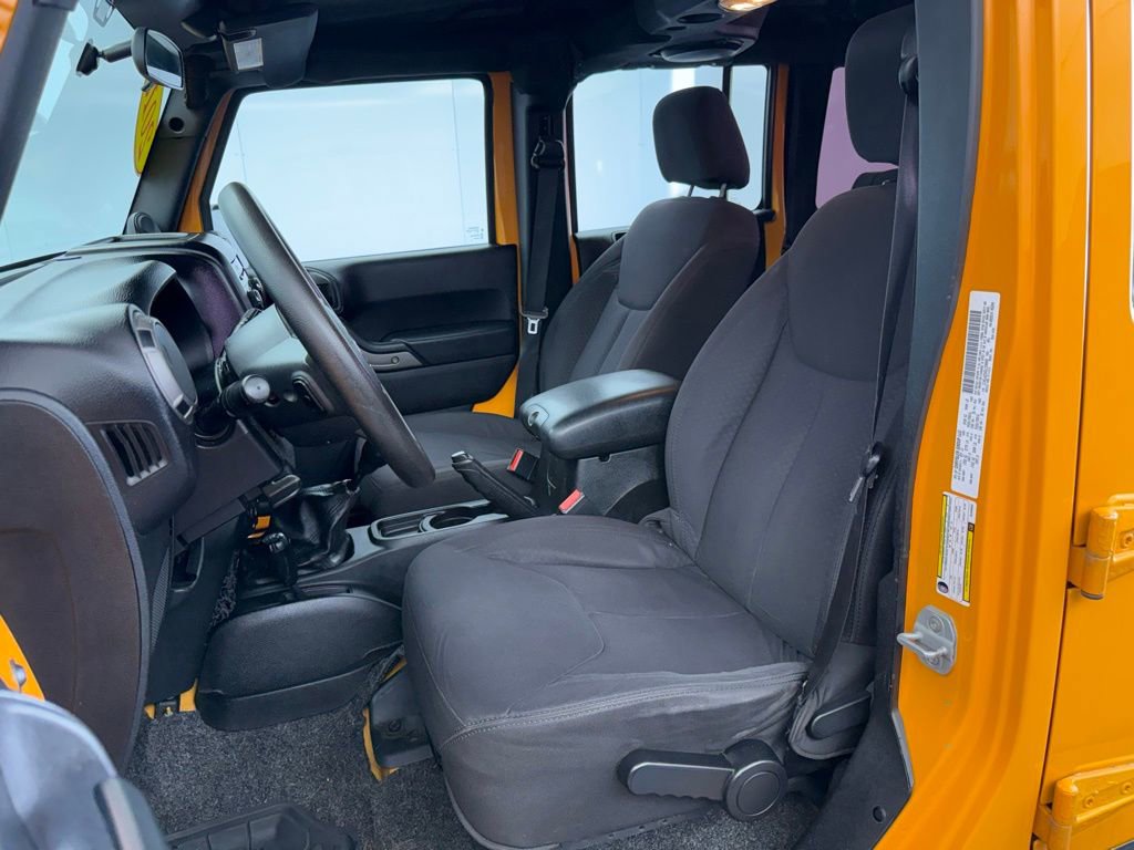 Used 2013 Jeep Wrangler Unlimited Sport image 34