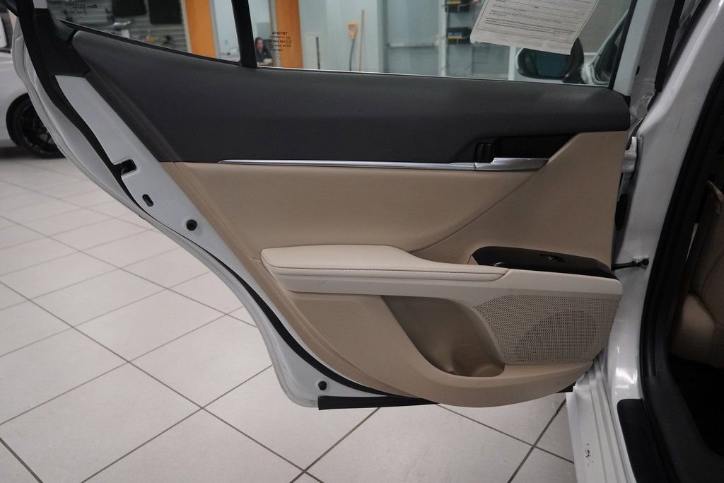Used 2020 Toyota Camry XLE w/ Navigation Package image 22