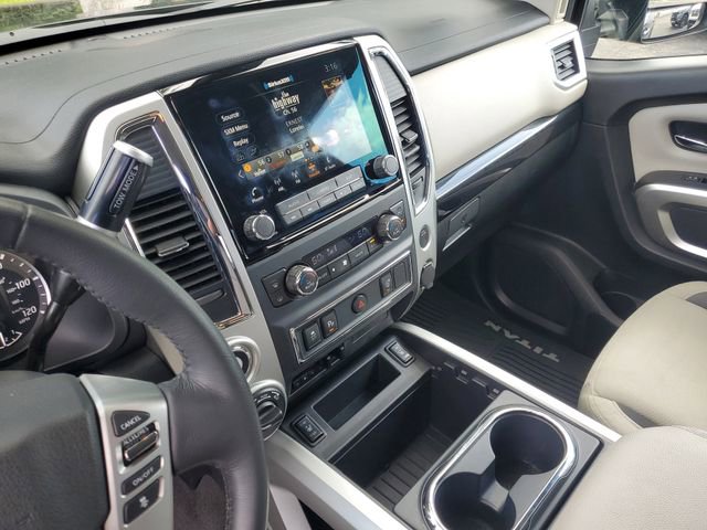Used 2021 Nissan Titan SV w/ SV Convenience Package AWD/4WD image 23