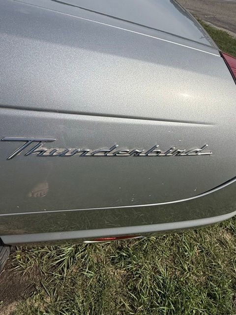 Used 2005 Ford Thunderbird RWD image 5