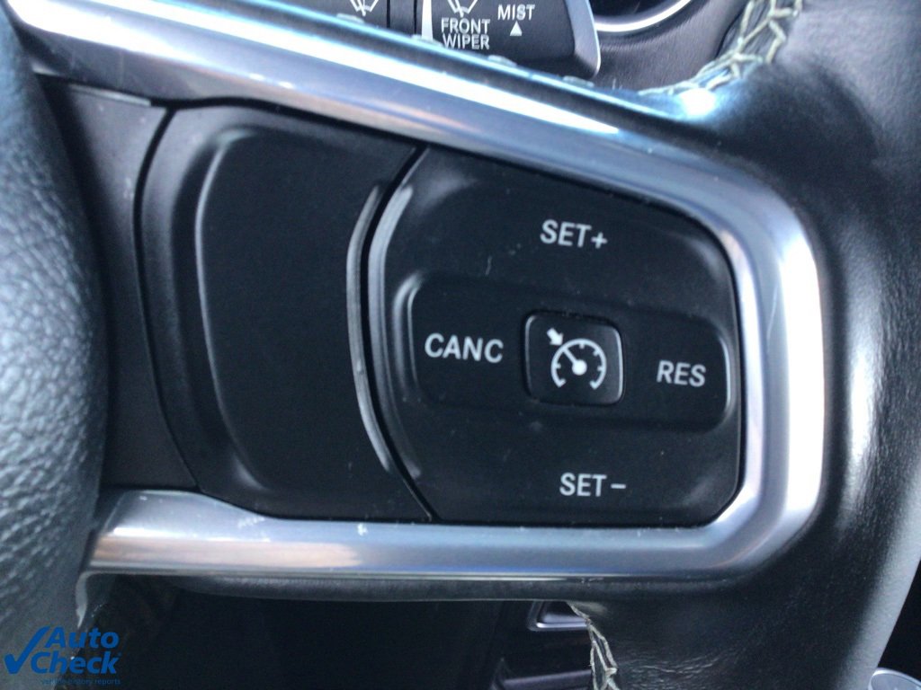 Used 2022 Jeep Wrangler Unlimited Sahara w/ Cold Weather Group image 19