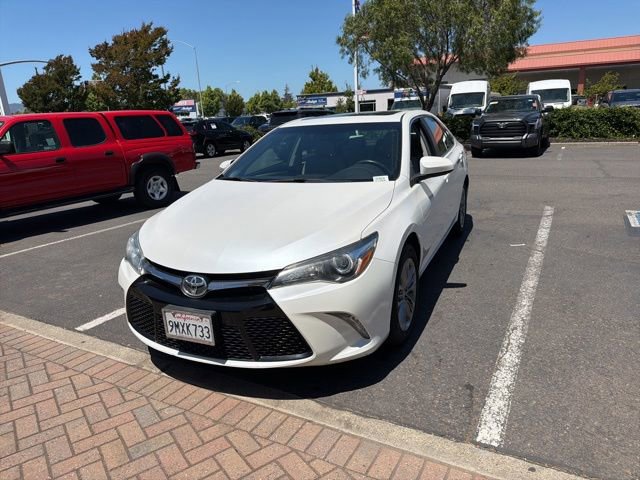 Used 2017 Toyota Camry SE w/ Moonroof Package FWD image 14