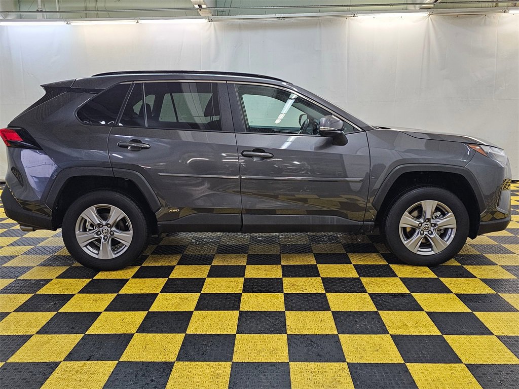 Used 2023 Toyota RAV4 LE image 2