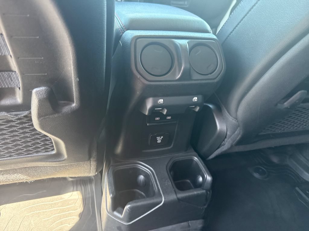 Used 2022 Jeep Gladiator Rubicon w/ LED Lighting Group AWD/4WD image 38