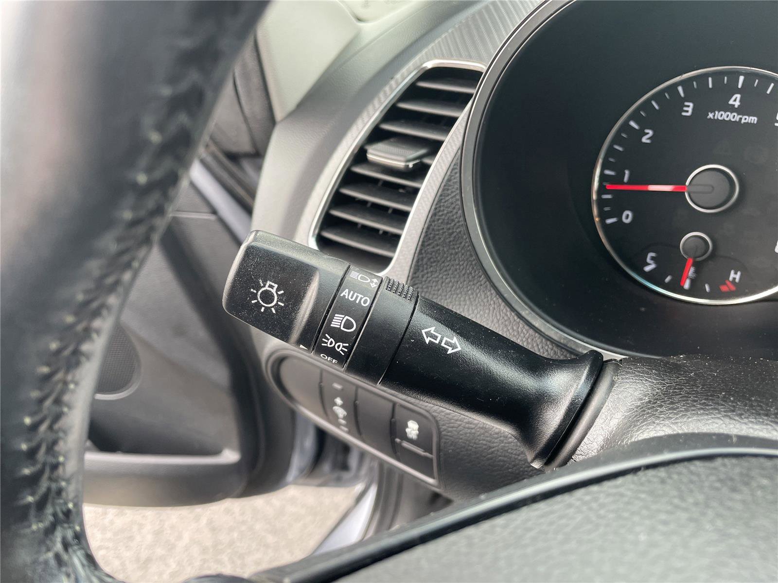 Used 2017 Kia Forte S FWD image 22