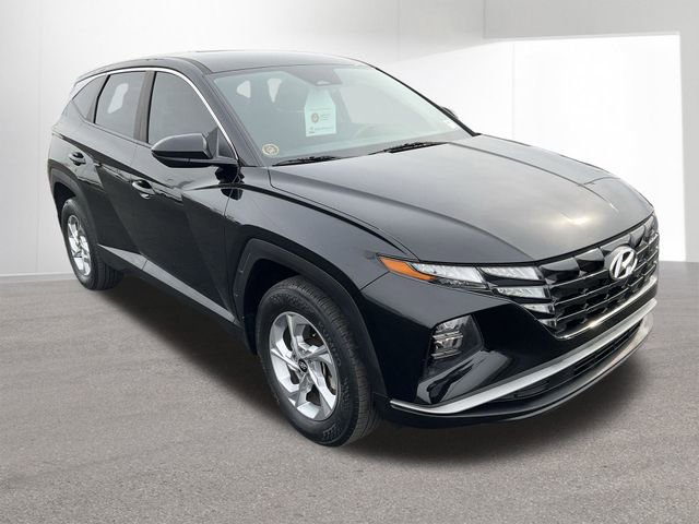 Used 2023 Hyundai Tucson SE image 3