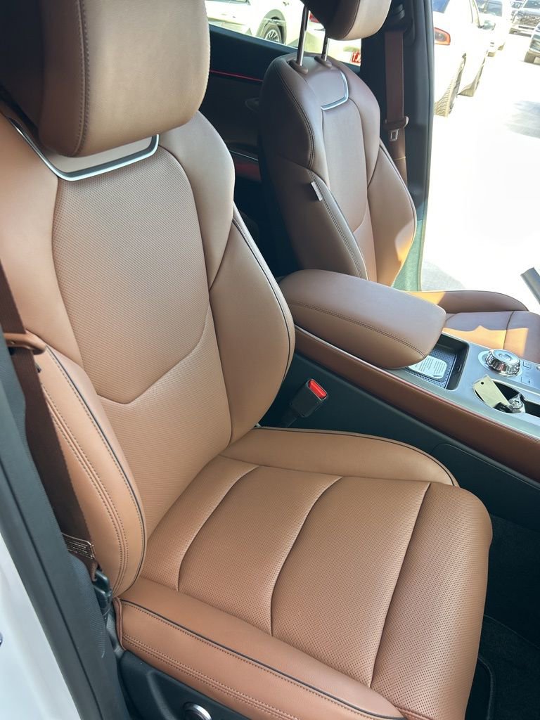 New 2026 Genesis GV70 2.5T Advanced AWD/4WD image 14
