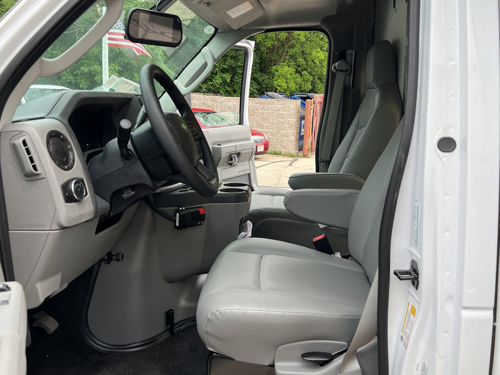 New 2026 Ford E-450 and Econoline 450 Super Duty w/ Power Equipment Group image 12