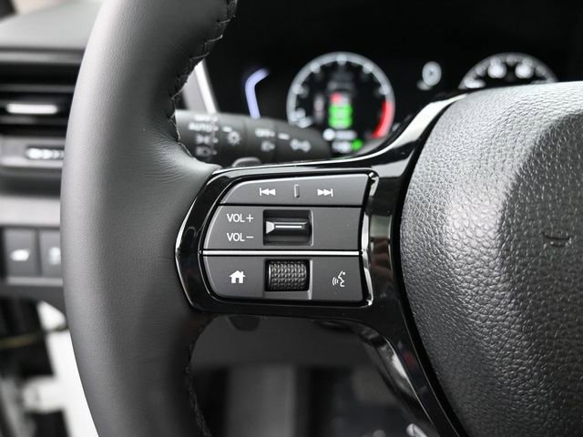 New 2025 Honda Pilot Touring image 13