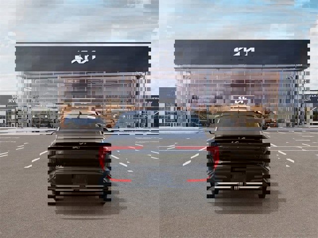 New 2025 Kia K4 LXS image 5