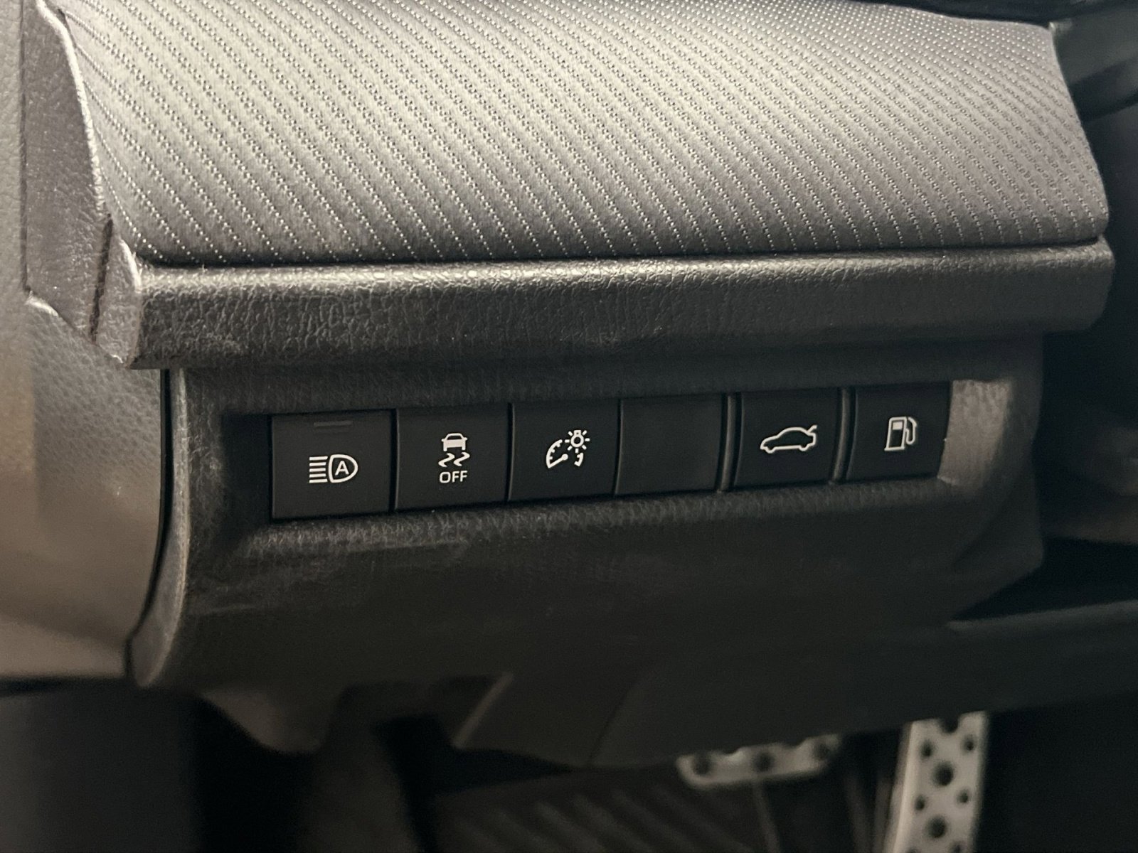 Used 2026 Toyota Camry SE FWD image 26