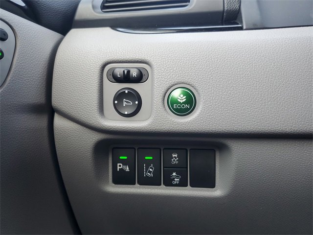 Used 2017 Honda Pilot Touring image 33