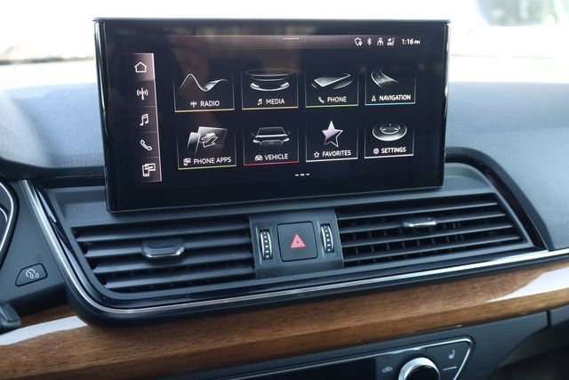 Used 2023 Audi Q5 2.0T Premium w/ Convenience Package image 17