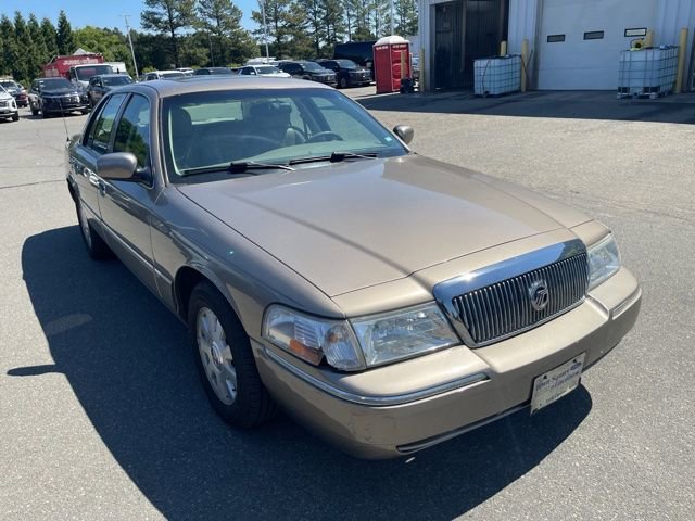 Used 2005 Mercury Grand Marquis LSE RWD image 2
