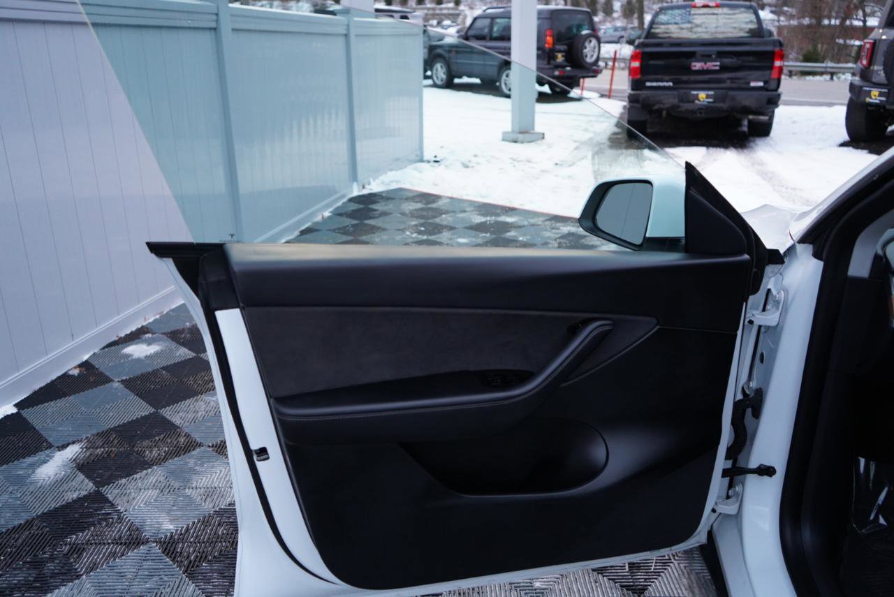 Used 2020 Tesla Model Y Performance image 33
