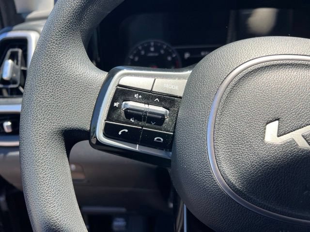 Used 2022 Kia Sorento LX AWD/4WD image 15