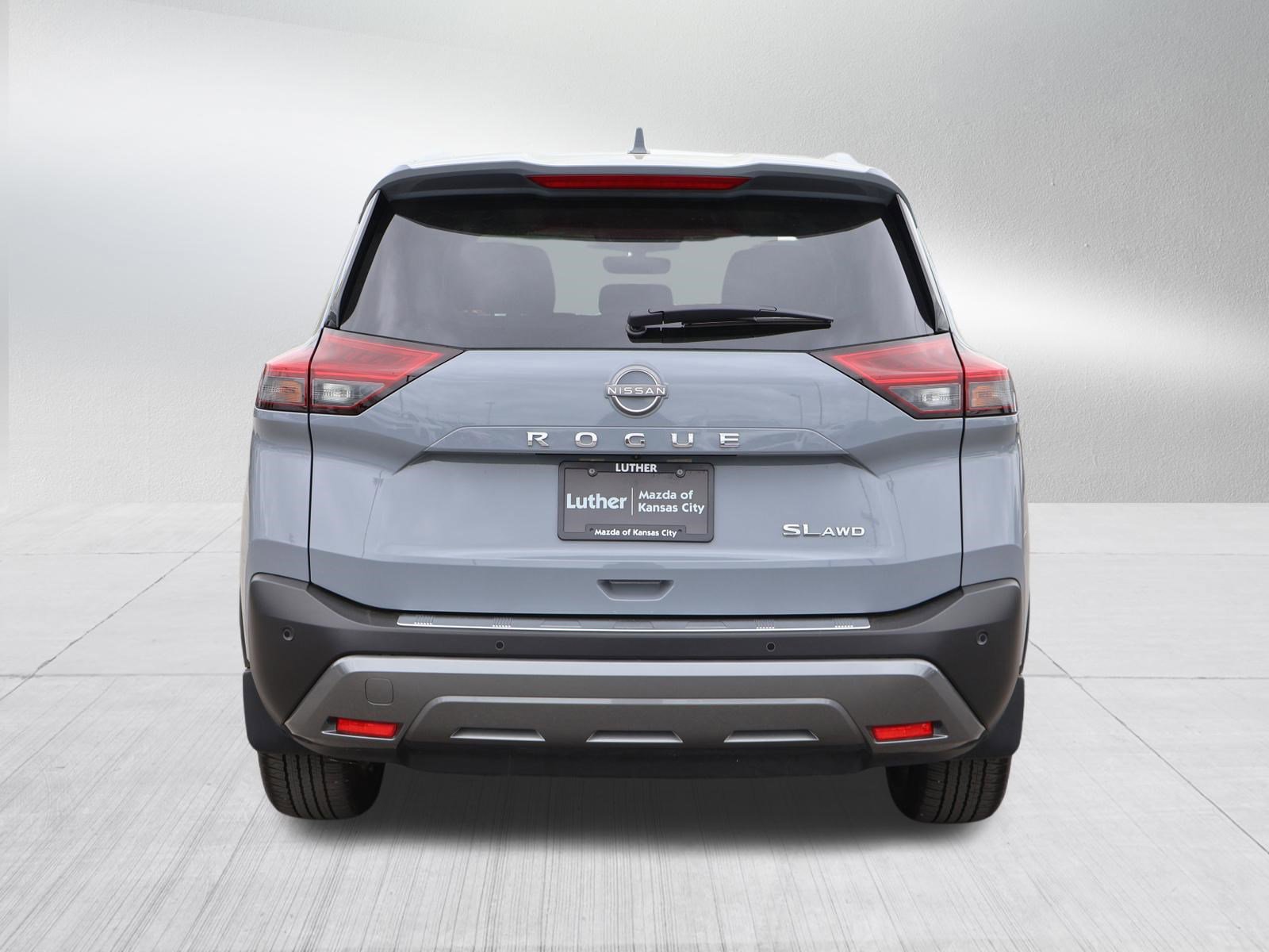 Used 2023 Nissan Rogue SL w/ SL Premium Package AWD/4WD image 5