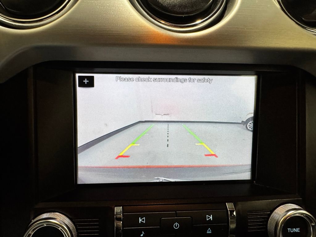 Used 2017 Ford Mustang Premium image 7