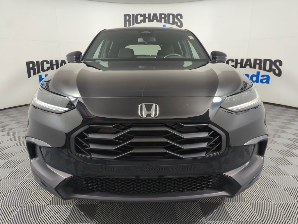 Certified 2025 Honda HR-V Sport image 3