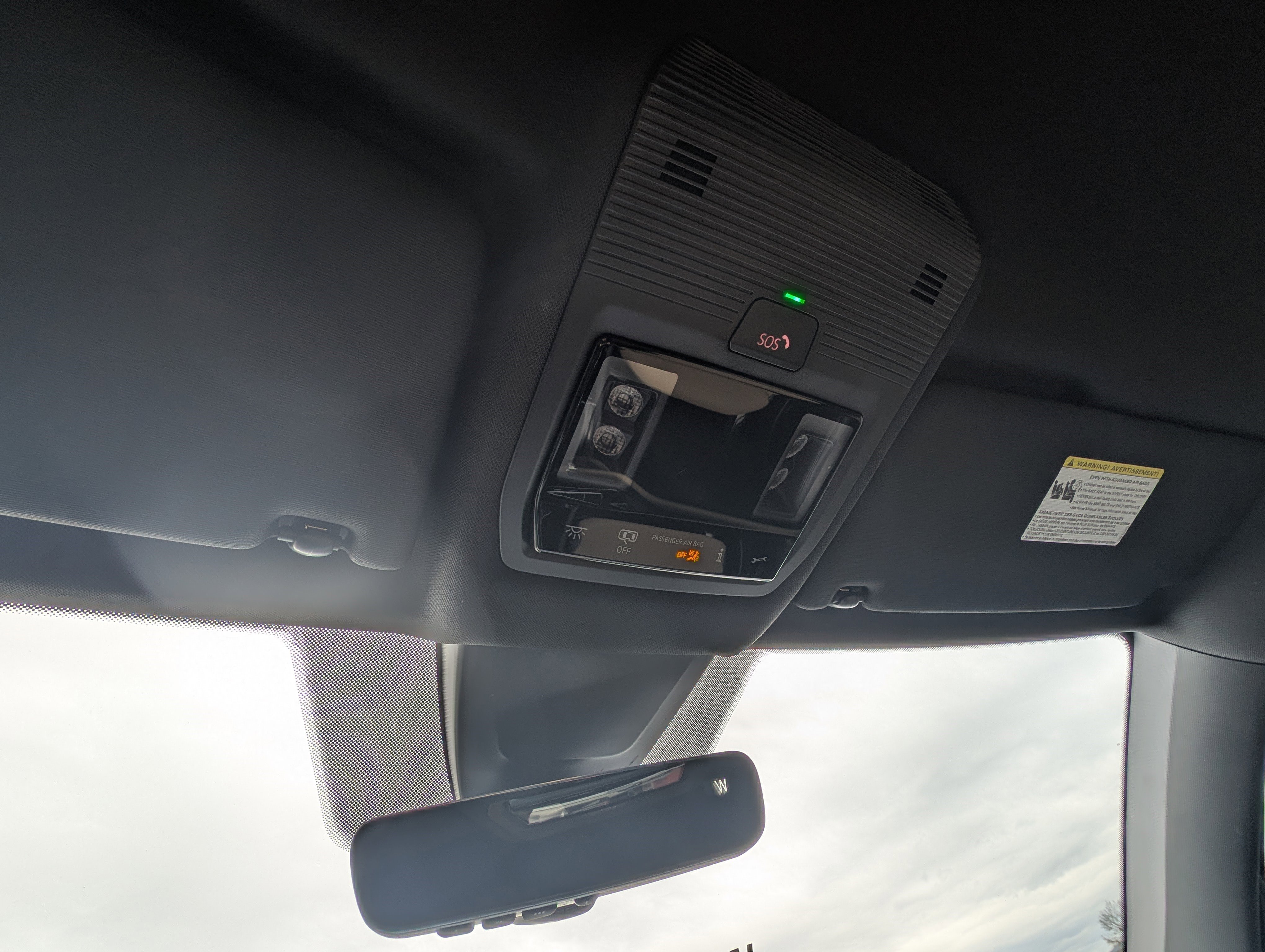 Used 2024 Volkswagen Atlas Cross Sport SE image 30