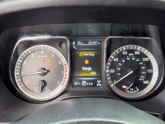 Used 2018 Nissan Titan SV w/ SV Convenience Package AWD/4WD image 27