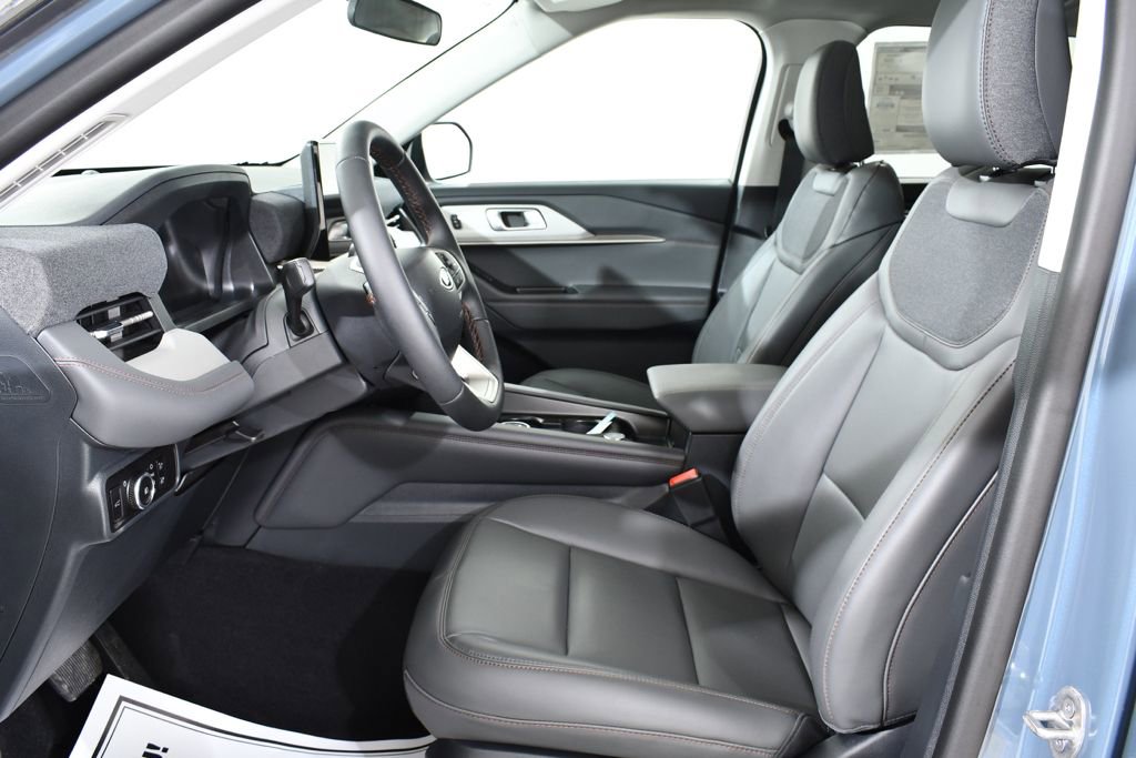 New 2026 Ford Explorer Active w/ Active Comfort Package image 6