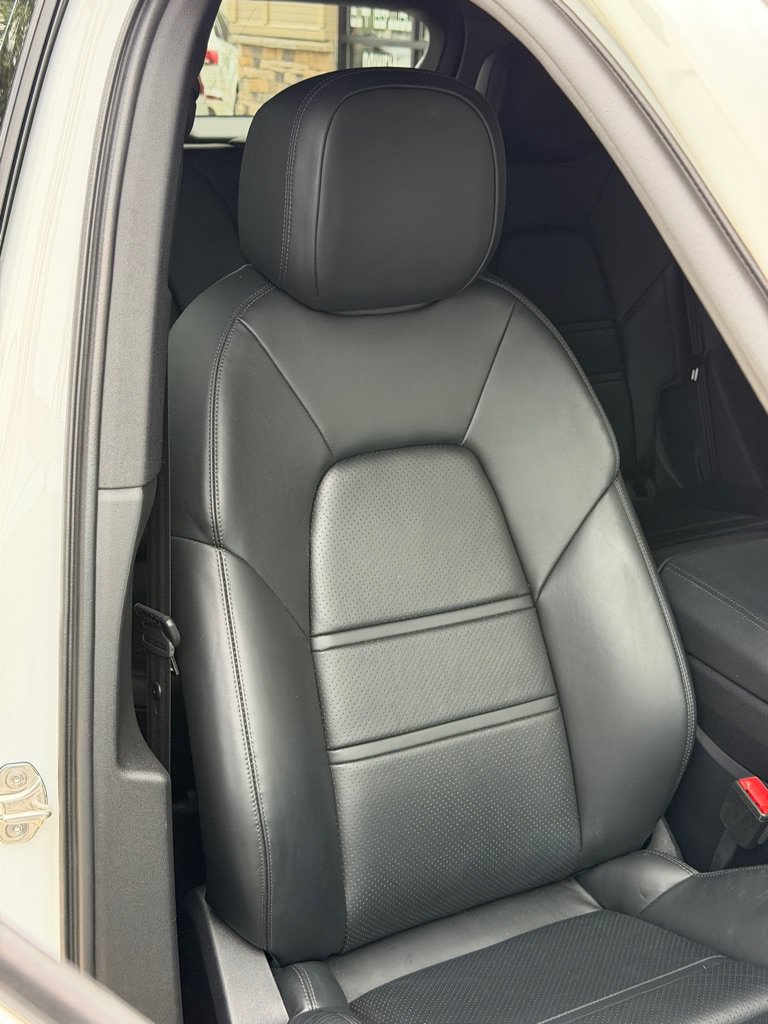 Used 2023 Porsche Cayenne AWD/4WD image 66