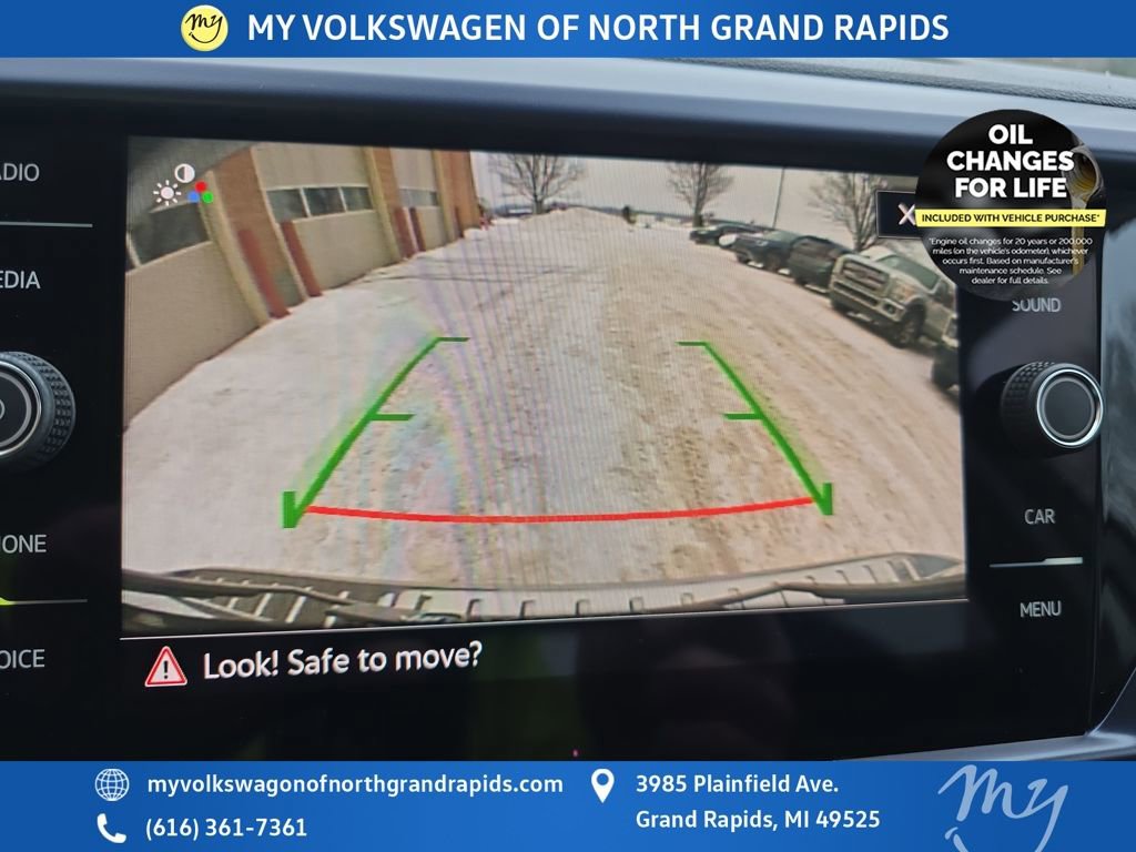 Certified 2023 Volkswagen Taos SE image 30