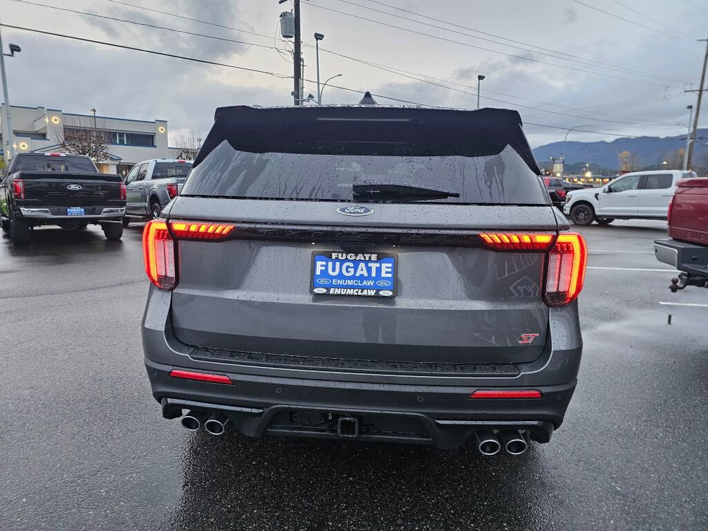 New 2026 Ford Explorer ST image 4