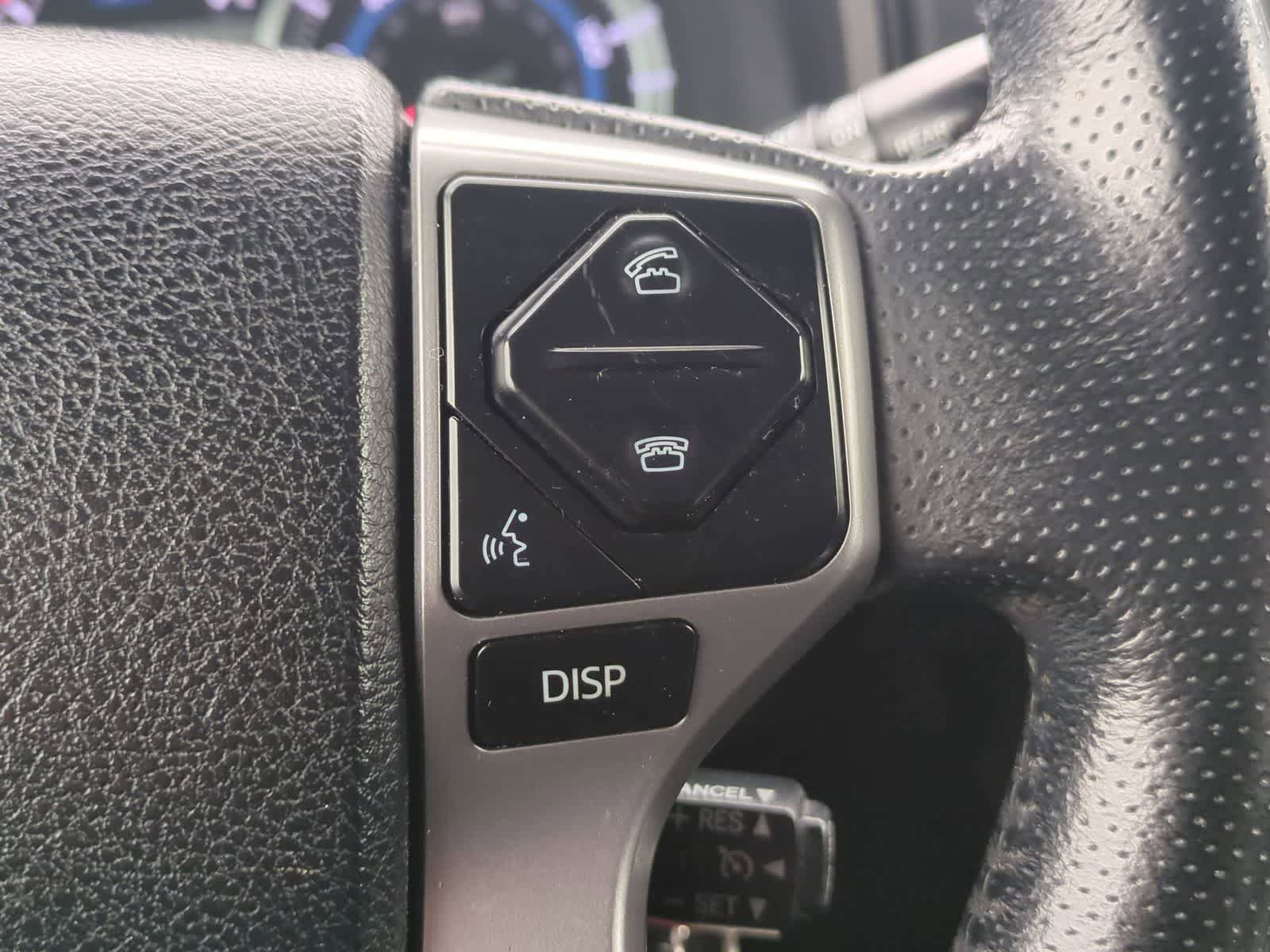 Used 2014 Toyota 4Runner SR5 AWD/4WD image 23