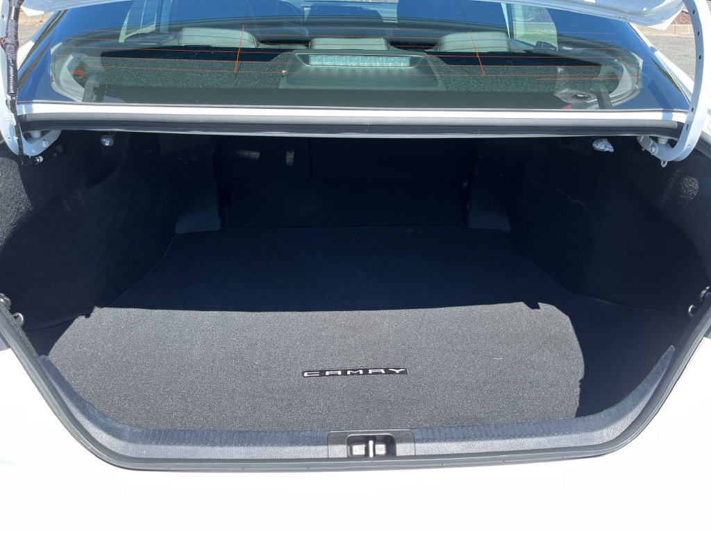 Used 2025 Toyota Camry SE FWD image 36