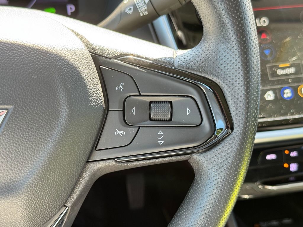 Used 2023 Chevrolet Bolt EUV LT FWD image 28
