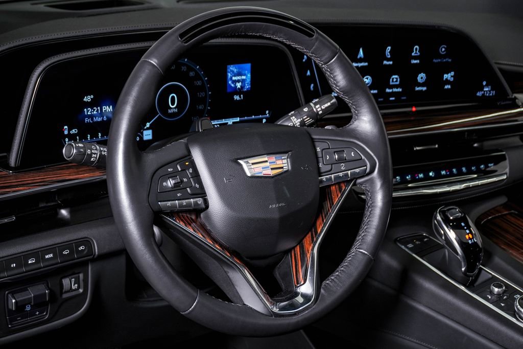 Used 2024 Cadillac Escalade Premium Luxury w/ Performance Package AWD/4WD image 23