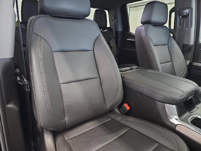 Used 2023 Chevrolet Silverado 1500 LTZ w/ LTZ Premium Package AWD/4WD image 29
