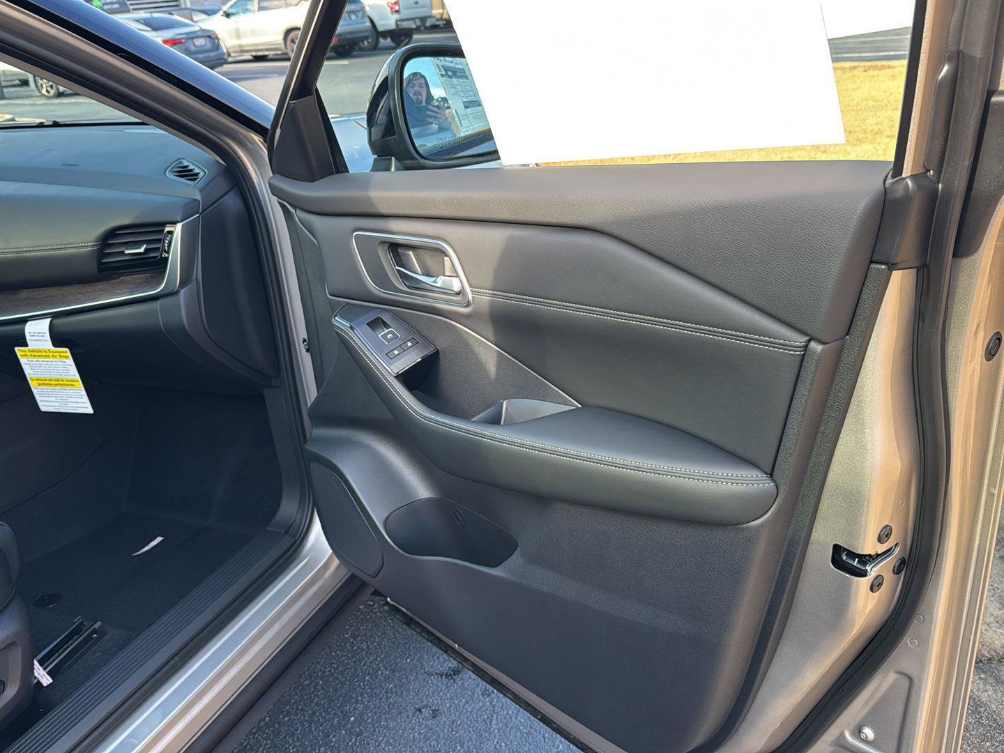 New 2026 Nissan Rogue Platinum w/ Platinum Premium Package image 12