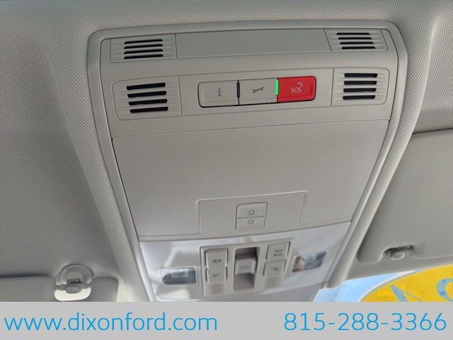 Used 2024 Volkswagen Tiguan SE image 18