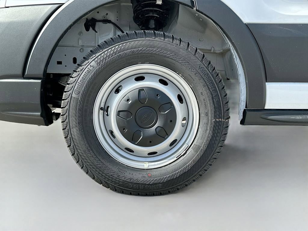 New 2026 Ford Transit 250 148 Medium Roof image 27
