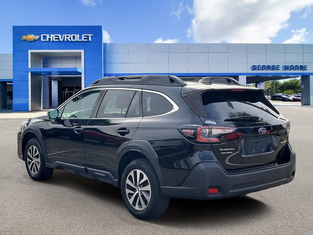 Used 2023 Subaru Outback Premium AWD/4WD image 3