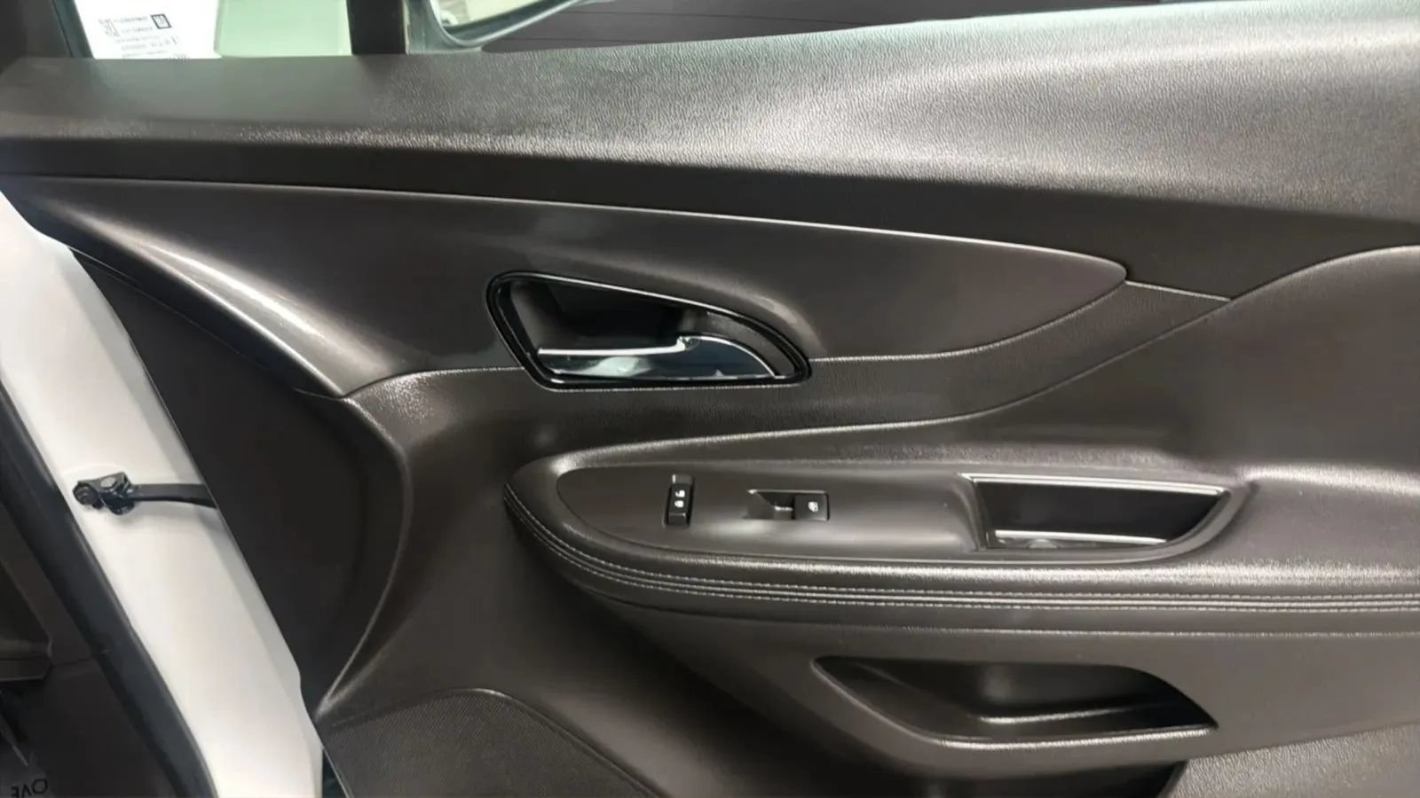 Used 2019 Buick Encore Preferred FWD image 19