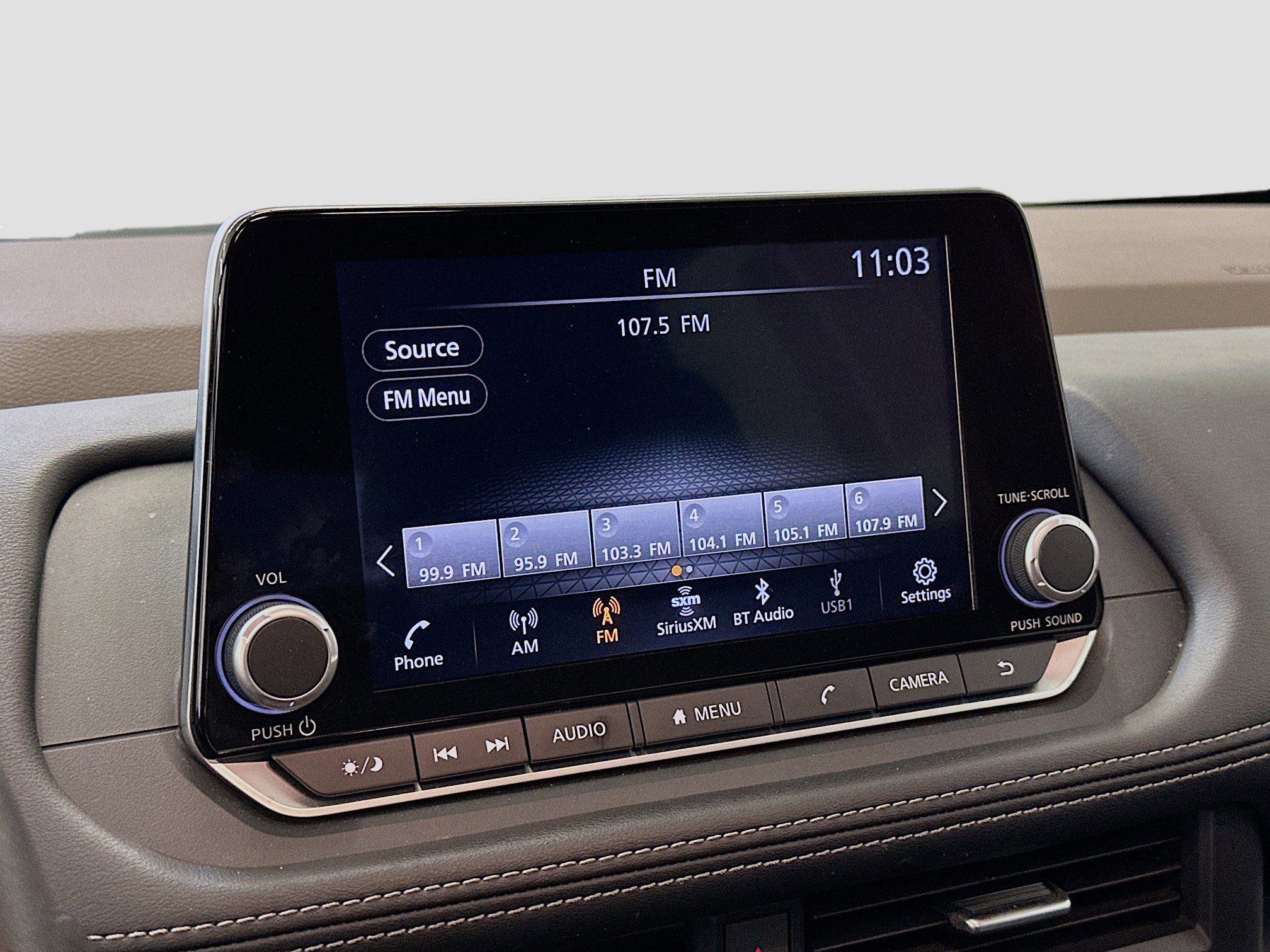 Used 2023 Nissan Rogue SV AWD/4WD image 21