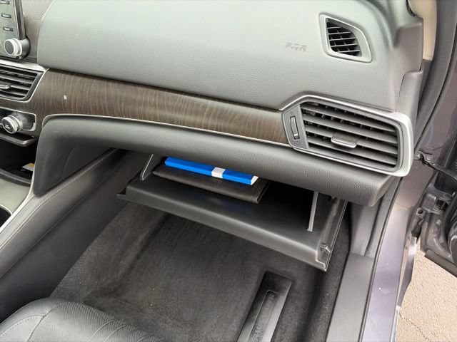 Used 2020 Honda Accord Touring image 39