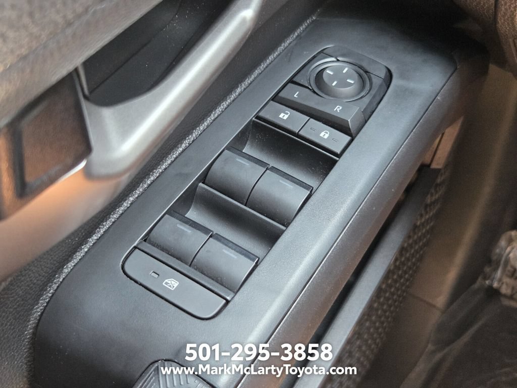 Used 2025 Toyota Tacoma TRD Off-Road AWD/4WD image 26