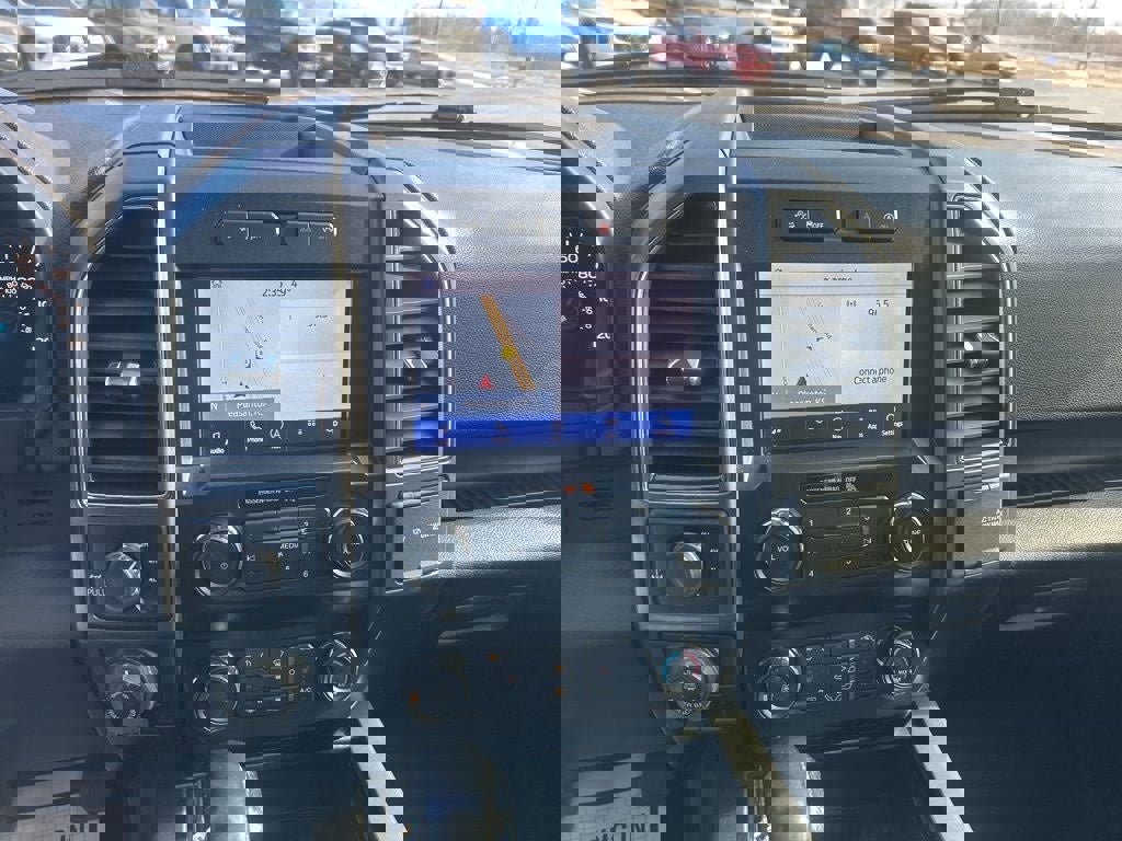 Used 2019 Ford F150 XLT w/ Equipment Group 302A Luxury image 12