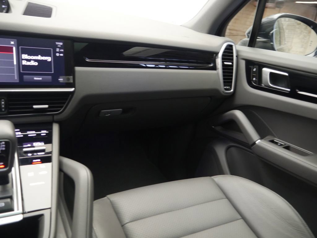 Certified 2023 Porsche Cayenne image 31